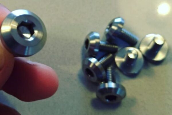 Titanium coil cover bolts FG-FGX